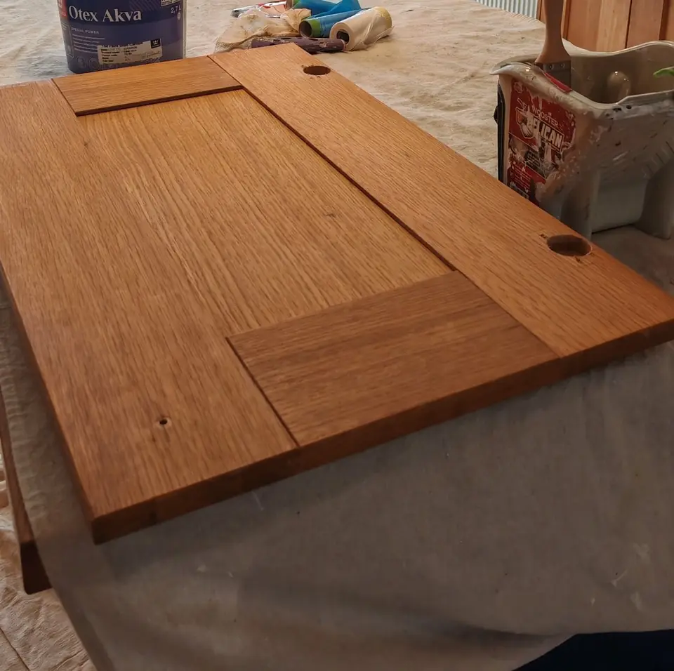 Prep: bare oak door ready for Tikkurila Otex Akva bonding primer