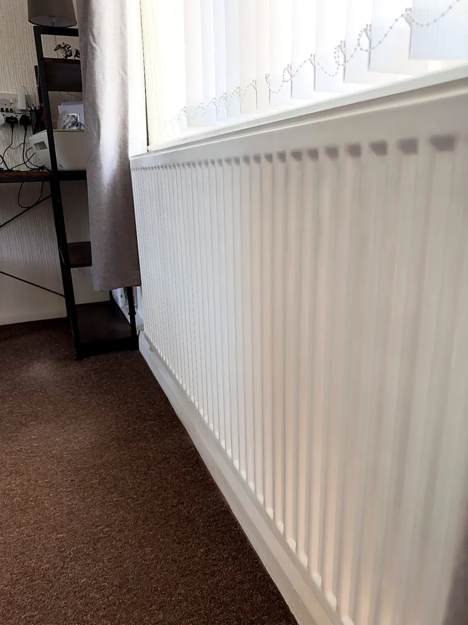 Radiator sprayed brilliant white gloss in situ